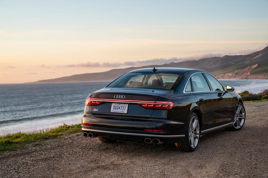  Audi S8 (D5) 2019 года  (NA) (фото 26 из 40)